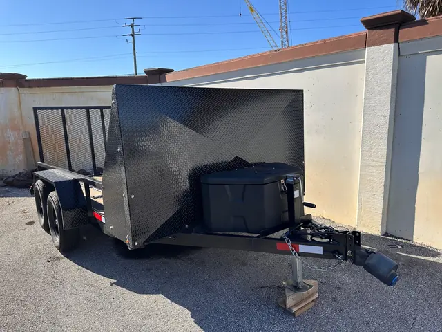 Front guard and tool box of the 6x12 motorcycle trailer