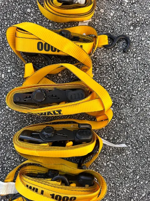Set of ratchet straps for securing motorcycles